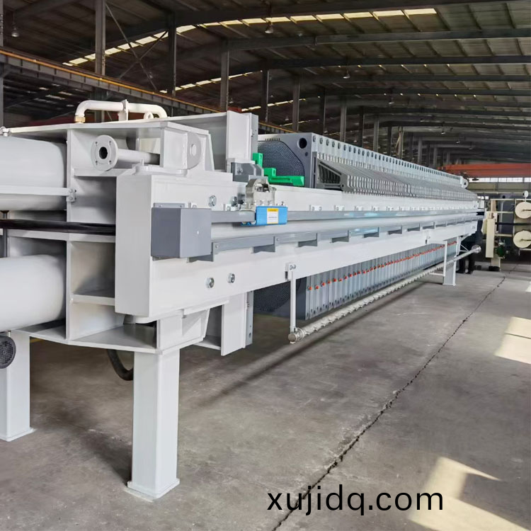 闆框(kuang)壓(ya)濾(lv)機