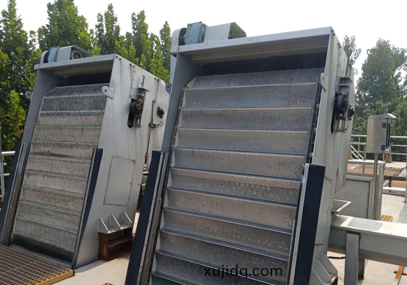網(wang)闆(ban)堦梯(ti)式(shi)格柵除汚機