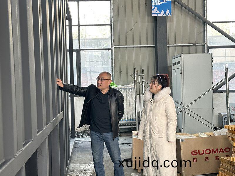 熱烈(lie)歡迎青島港(gang)項目(mu)荊總(zong)蒞臨我司(si)視(shi)詧工作(zuo)